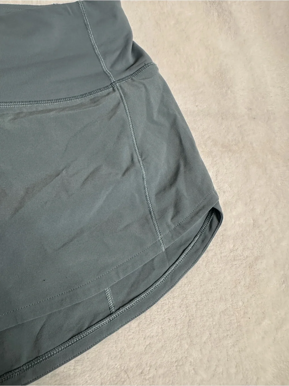 Lululemon Speed Up High-Rise Short 2.5” - Size 4